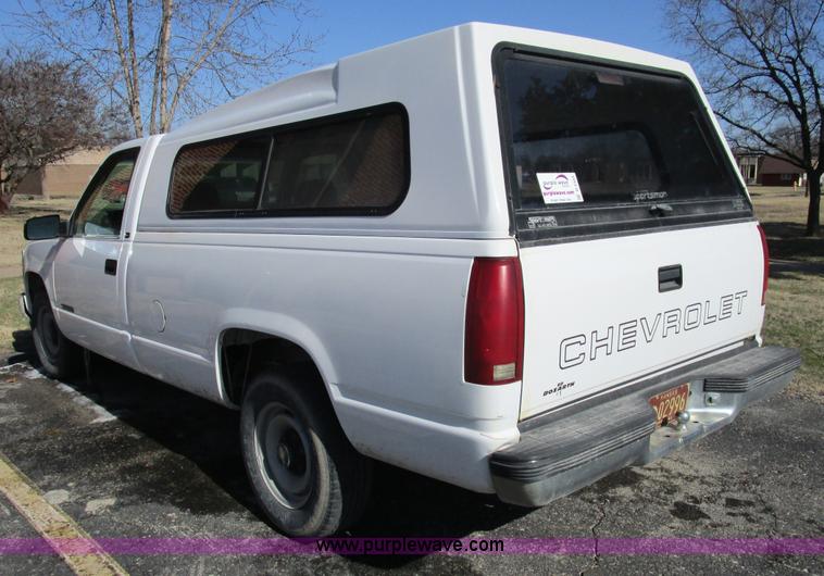 image for item D2323 1998 Chevrolet Cheyenne 2500 pickup truck