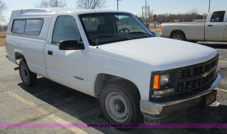 image for item D2323 1998 Chevrolet Cheyenne 2500 pickup truck