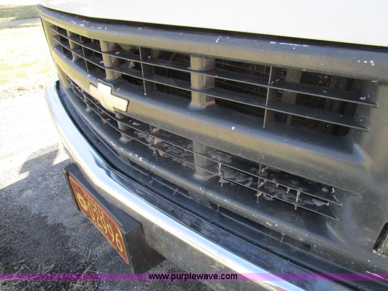 image for item D2323 1998 Chevrolet Cheyenne 2500 pickup truck