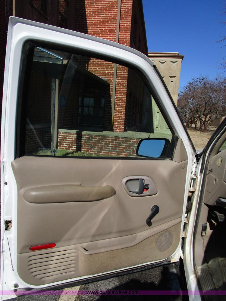 image for item D2323 1998 Chevrolet Cheyenne 2500 pickup truck