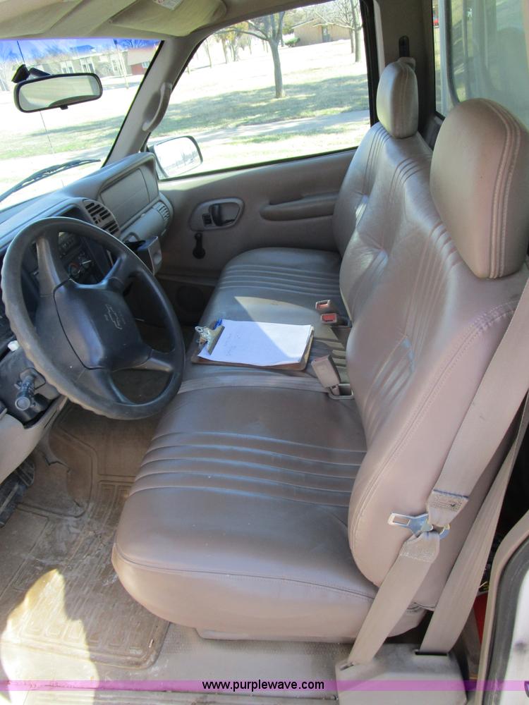 image for item D2323 1998 Chevrolet Cheyenne 2500 pickup truck