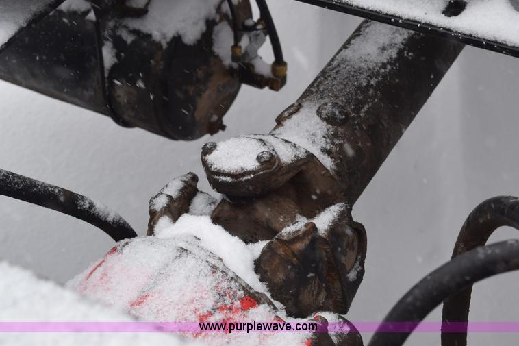 image for item E6253 2000 Kenworth T600 semi truck