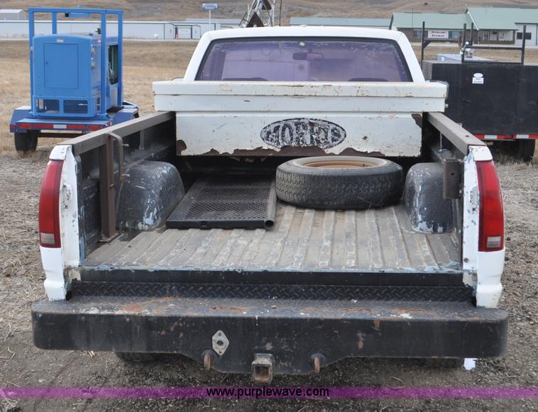 image for item F2222 1992 Chevrolet Cheyenne 1500 pickup truck