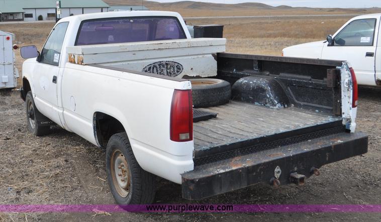 image for item F2222 1992 Chevrolet Cheyenne 1500 pickup truck