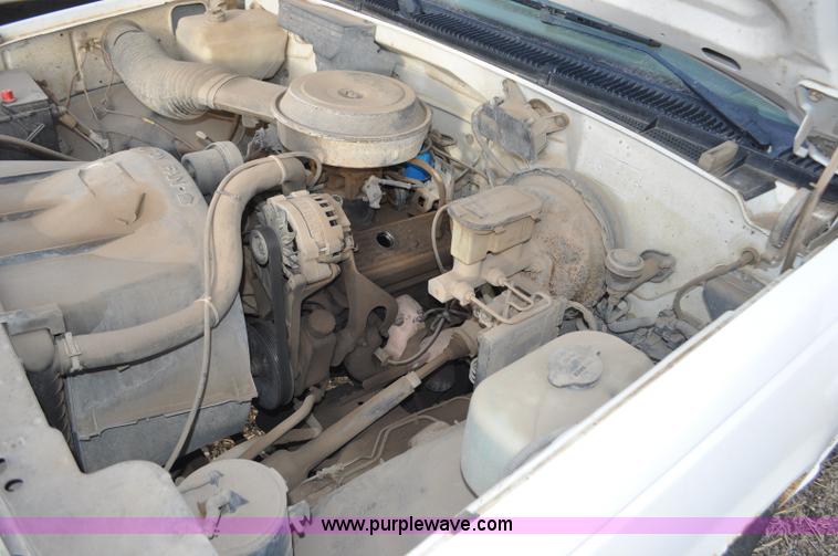 image for item F2222 1992 Chevrolet Cheyenne 1500 pickup truck