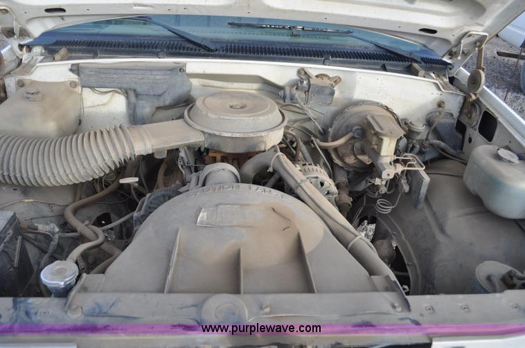 image for item F2222 1992 Chevrolet Cheyenne 1500 pickup truck