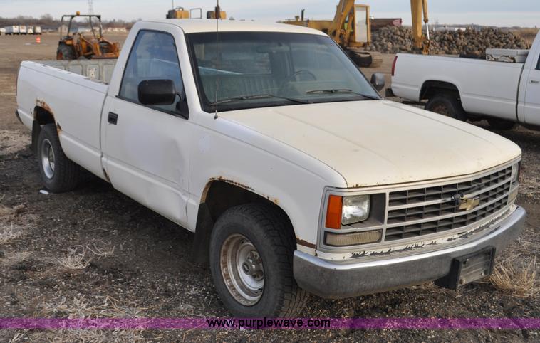 image for item F2223 1988 Chevrolet Cheyenne 1500 pickup truck
