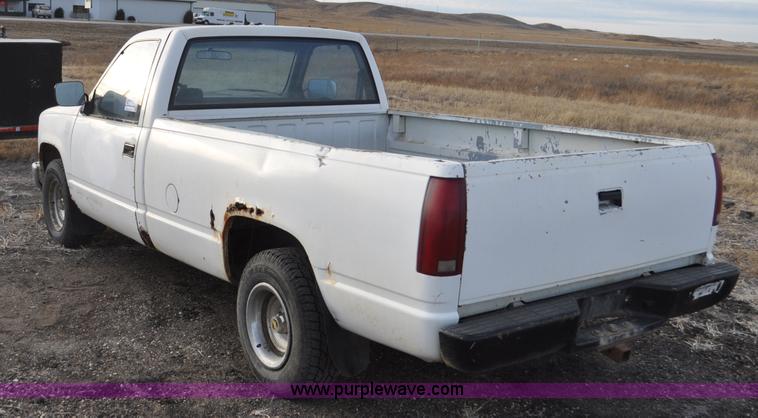 image for item F2223 1988 Chevrolet Cheyenne 1500 pickup truck