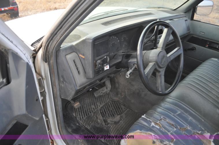 image for item F2223 1988 Chevrolet Cheyenne 1500 pickup truck