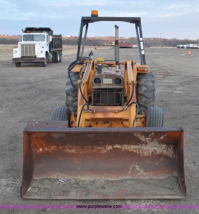 image for item F2234 Case Road Runner 380 tractor