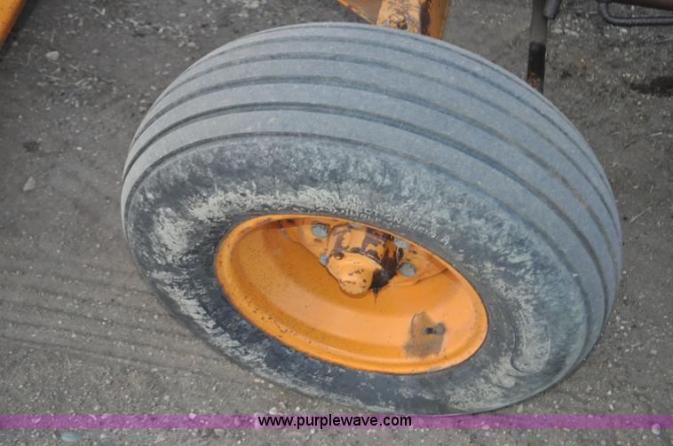 image for item F2234 Case Road Runner 380 tractor