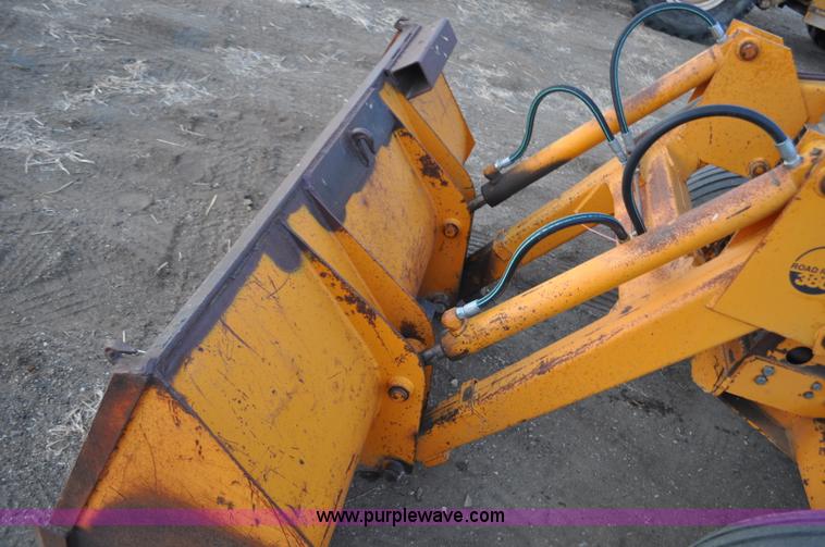 image for item F2234 Case Road Runner 380 tractor