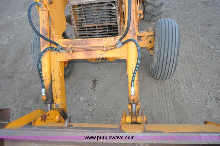 image for item F2234 Case Road Runner 380 tractor