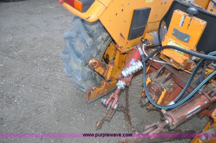 image for item F2234 Case Road Runner 380 tractor