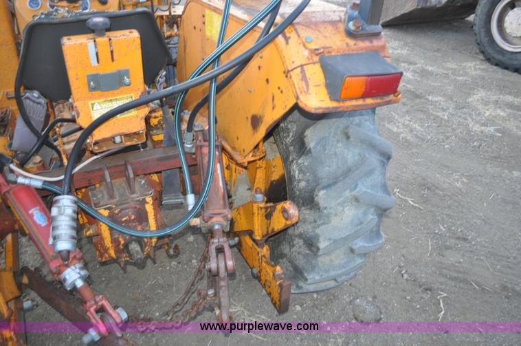 image for item F2234 Case Road Runner 380 tractor