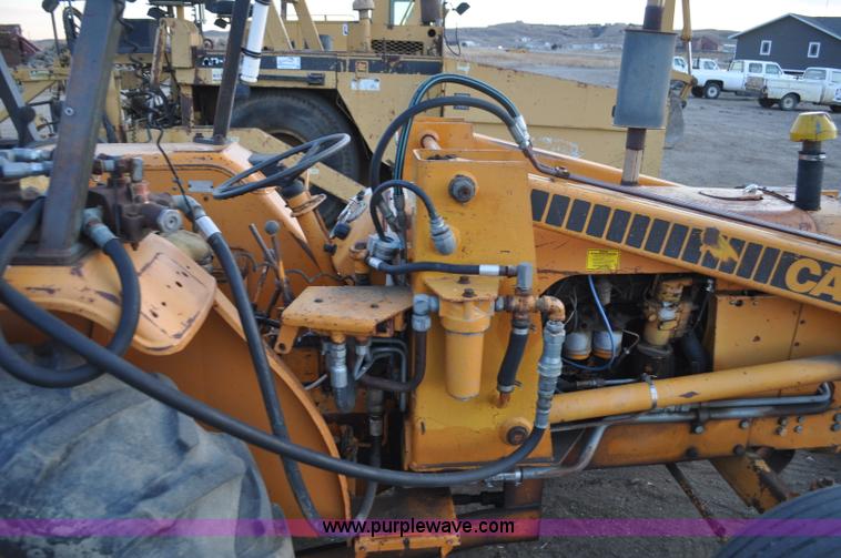 image for item F2234 Case Road Runner 380 tractor