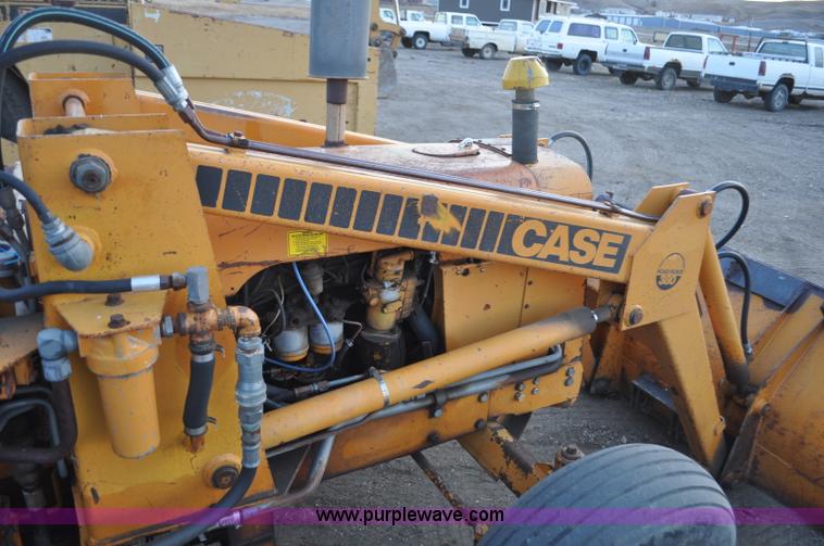 image for item F2234 Case Road Runner 380 tractor