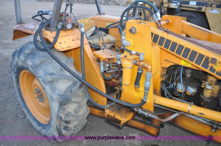 image for item F2234 Case Road Runner 380 tractor