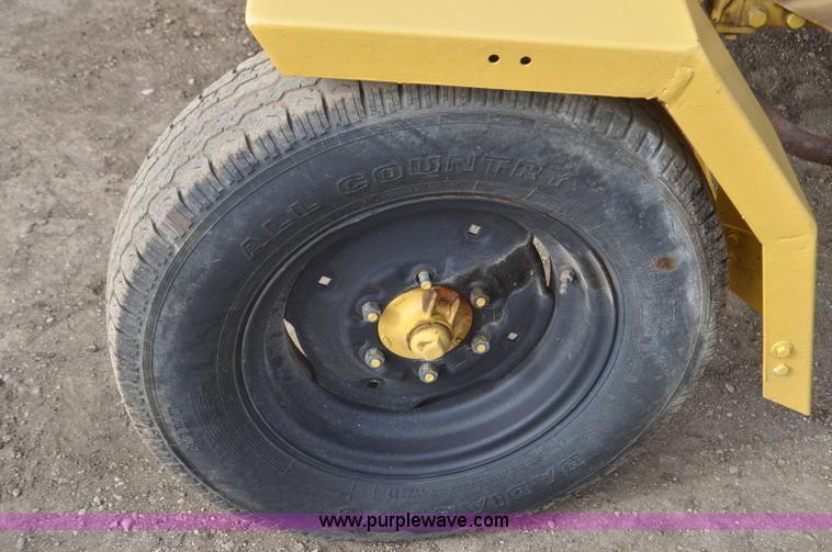 image for item F2235 Ford tow tractor