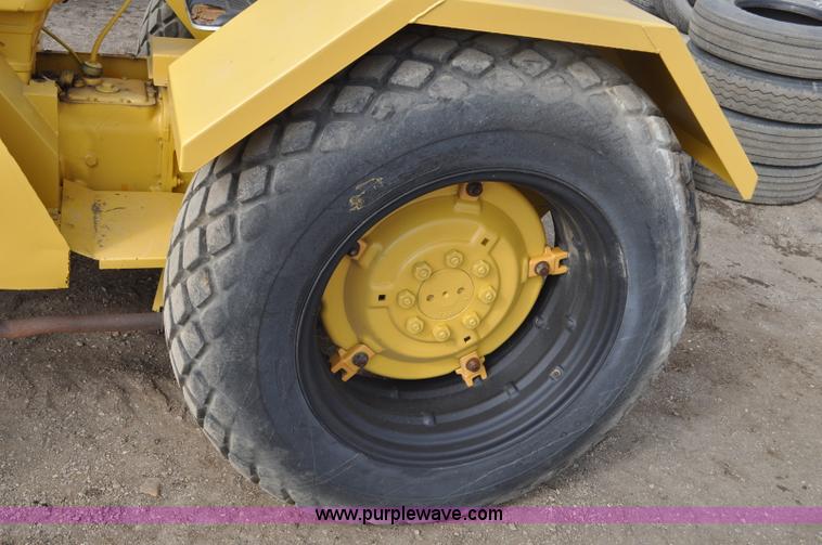 image for item F2235 Ford tow tractor