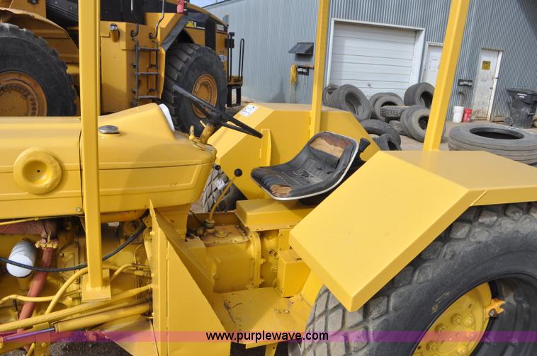 image for item F2235 Ford tow tractor