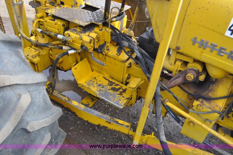 image for item F2244 International forklift