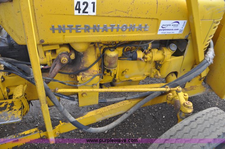 image for item F2244 International forklift