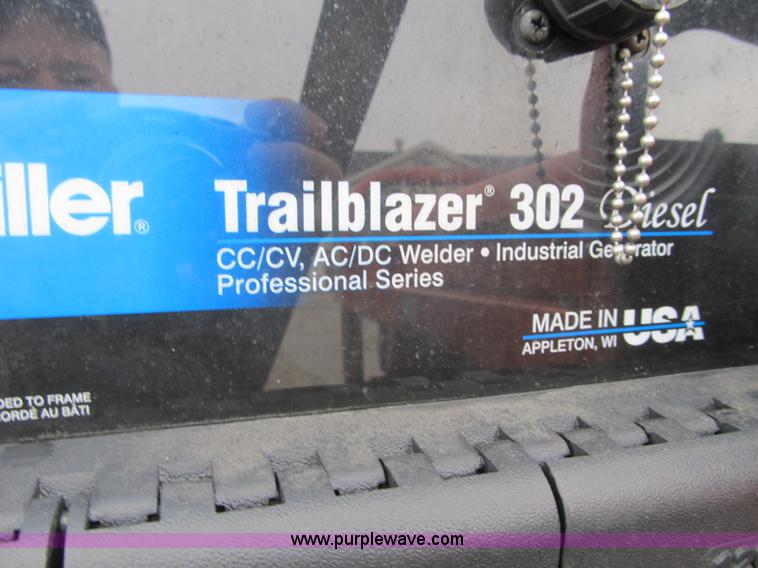 image for item F8980 Miller Trailblazer 302 welder