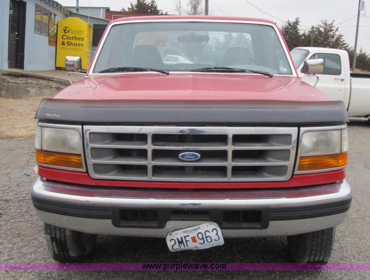 image for item F8981 1996 Ford F250 XLT SuperCab pickup truck