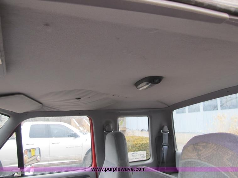 image for item F8981 1996 Ford F250 XLT SuperCab pickup truck