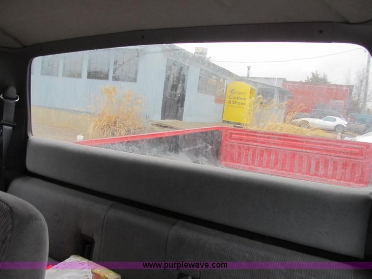 image for item F8981 1996 Ford F250 XLT SuperCab pickup truck