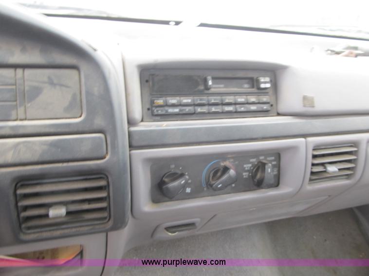 image for item F8981 1996 Ford F250 XLT SuperCab pickup truck