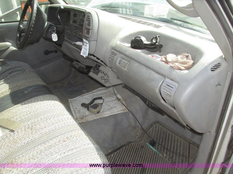 image for item G9765 1995 Chevrolet Cheyenne 2500 pickup truck