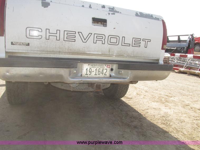 image for item G9765 1995 Chevrolet Cheyenne 2500 pickup truck
