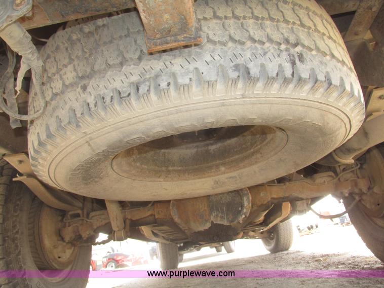 image for item G9765 1995 Chevrolet Cheyenne 2500 pickup truck