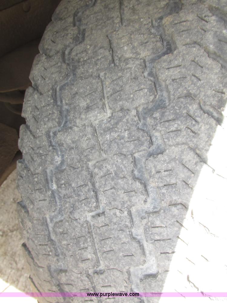 image for item G9765 1995 Chevrolet Cheyenne 2500 pickup truck