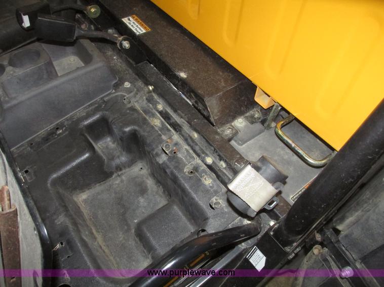 image for item G9766 2007 Cub Cadet 4X4 Trail UTV