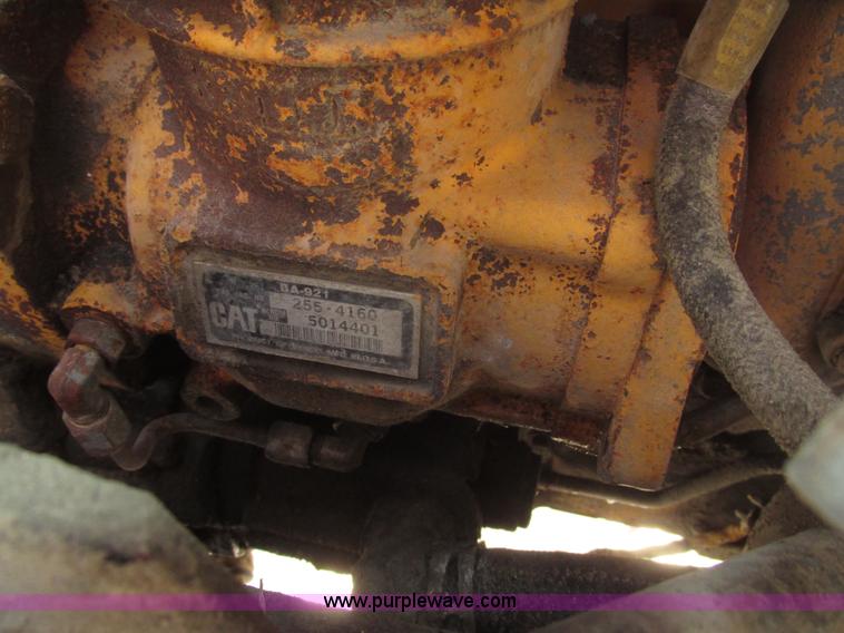 image for item G9768 2007 International 9200i semi truck