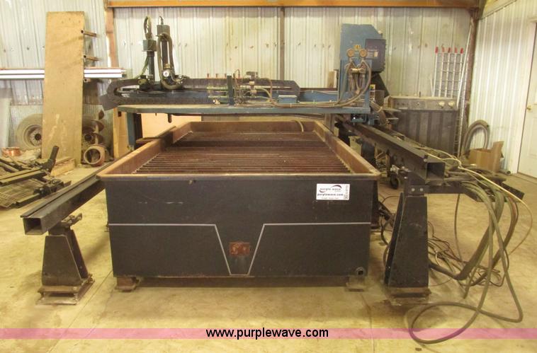 image for item G9773 1996 Koike Aronson EG1500 CNC plasma cutter table