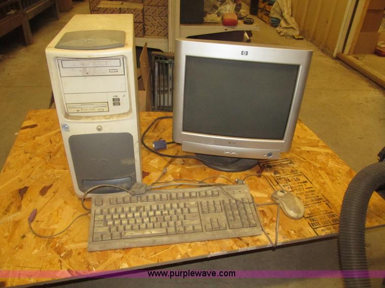 image for item G9773 1996 Koike Aronson EG1500 CNC plasma cutter table