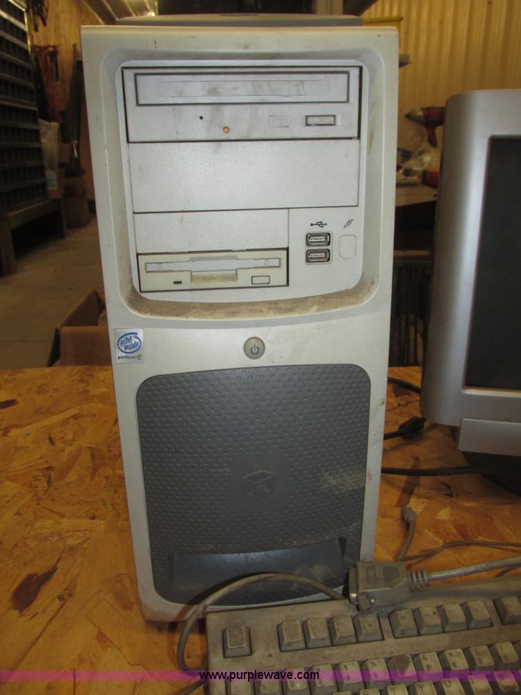 image for item G9773 1996 Koike Aronson EG1500 CNC plasma cutter table