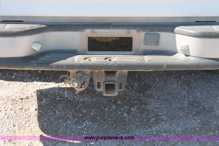 image for item H5912 2000 Chevrolet Silverado 1500 pickup truck