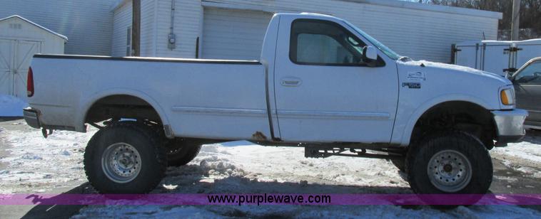 image for item H7571 1997 Ford F150 pickup truck