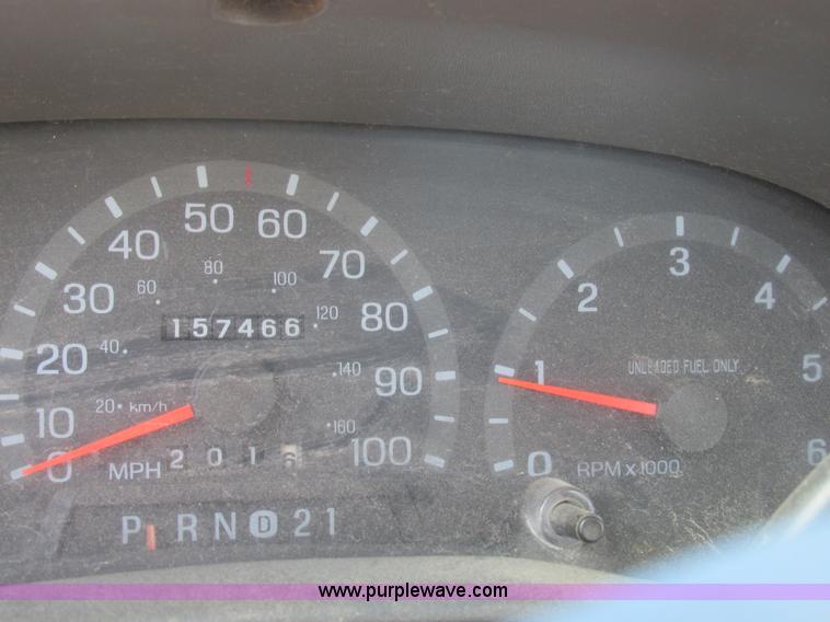 image for item H7571 1997 Ford F150 pickup truck