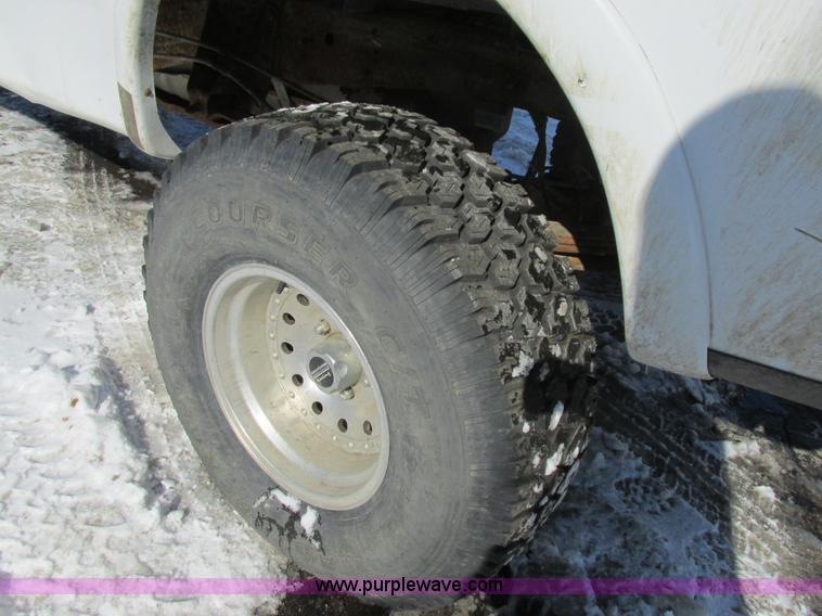 image for item H7571 1997 Ford F150 pickup truck