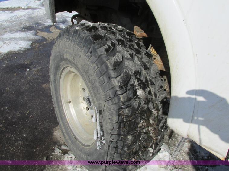 image for item H7571 1997 Ford F150 pickup truck