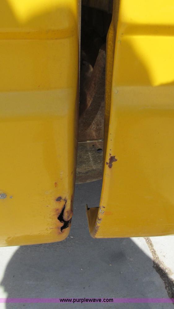 image for item I3087 1990 Chevrolet Cheyenne 2500 pickup truck