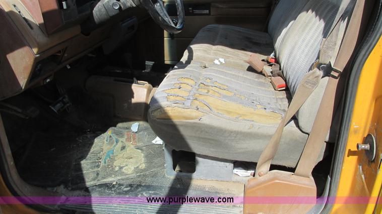 image for item I3087 1990 Chevrolet Cheyenne 2500 pickup truck