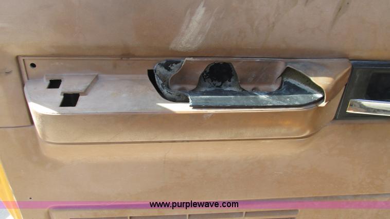 image for item I3087 1990 Chevrolet Cheyenne 2500 pickup truck