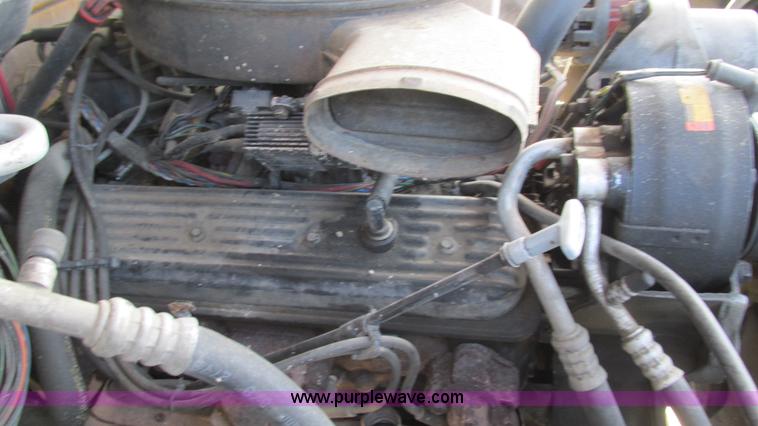 image for item I3087 1990 Chevrolet Cheyenne 2500 pickup truck